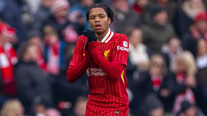 Rio Ngumoha đang khuấy đảo các buổi tập ở đội một Liverpool