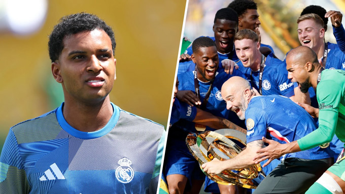 Rodrygo chúc mừng Joao Pedro và Chelsea vô địch FIFA Club World Cup 2025