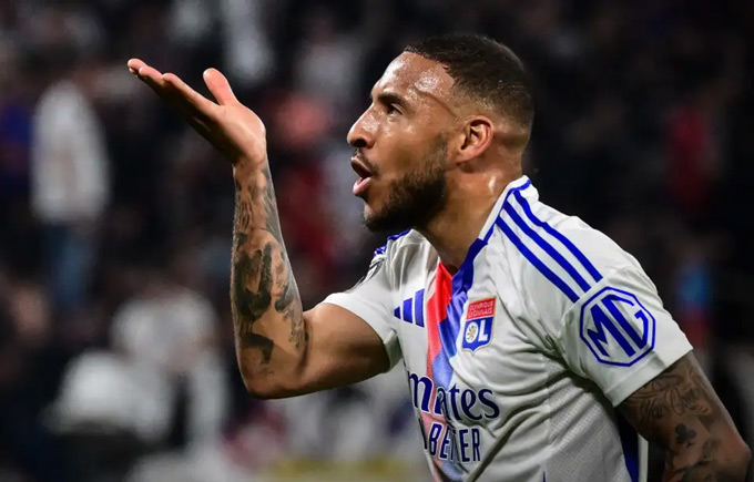 MU đang theo đuổi Tolisso