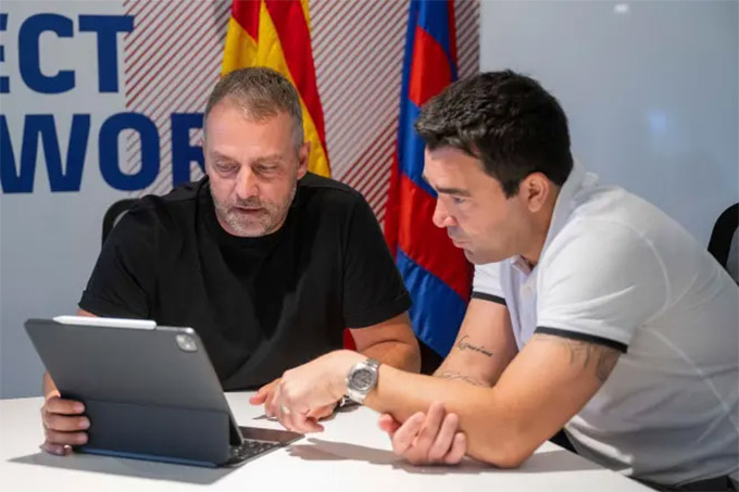 Barca đã trở lại tập luyện nhưng bộ đôi Deco và Hansi Flick vẫn còn quá nhiều việc phải làm