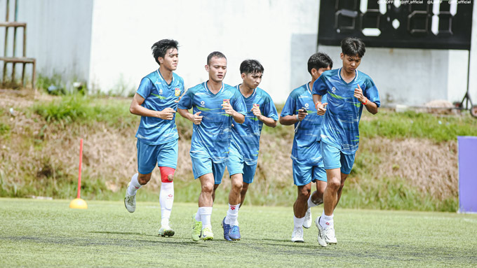 U23 Lào có nhiều cầu thủ từng khoác áo ĐTQG. Ảnh: Minh Tuấn
