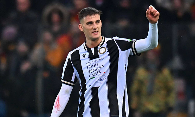 Lorenzo Lucca gia nhập Napoli từ Udinese