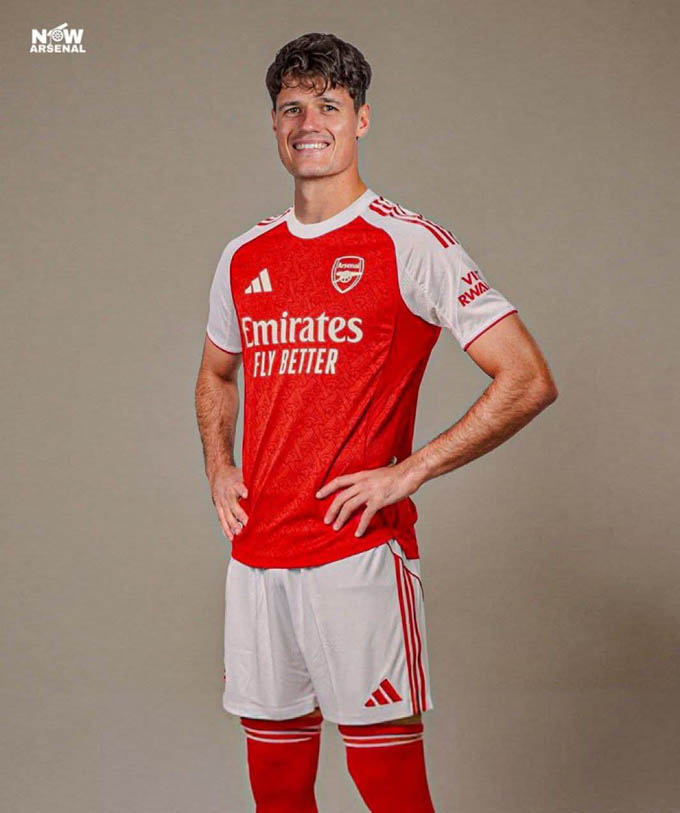 Christian Noorgard (Brentford sang Arsenal): Sau khi chia tay Thomas Partey và Jorginho, Arsenal chi 11,6 triệu euro để đón Noorgard về để lấp khoảng trống. Anh được kỳ vọng sẽ mang lại sức mạnh và sự quyết liệt cho tuyến giữa Pháo thủ