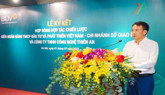 Ông Đỗ Văn Lộc – Giám đốc Công ty TNHH Công nghệ Thiên An phát biểu tại buổi lễ ký kết