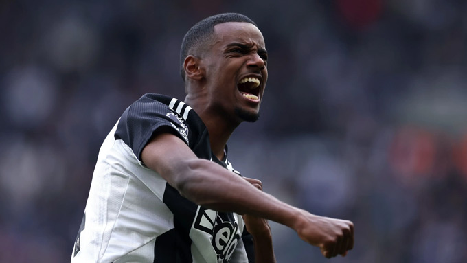 Liverpool đang dụ Isak bằng chế độ đãi ngộ hậu hĩnh