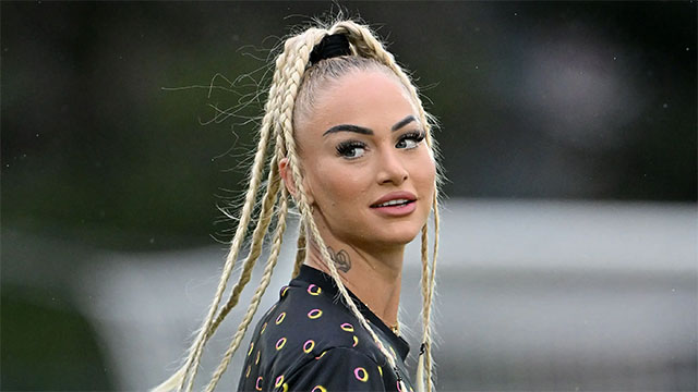 Alisha Lehmann mới đá 9 phút ở EURO 2025