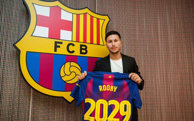 Roony Bardghji khả năng cao sẽ được Flick mang đi du đấu cùng Barca