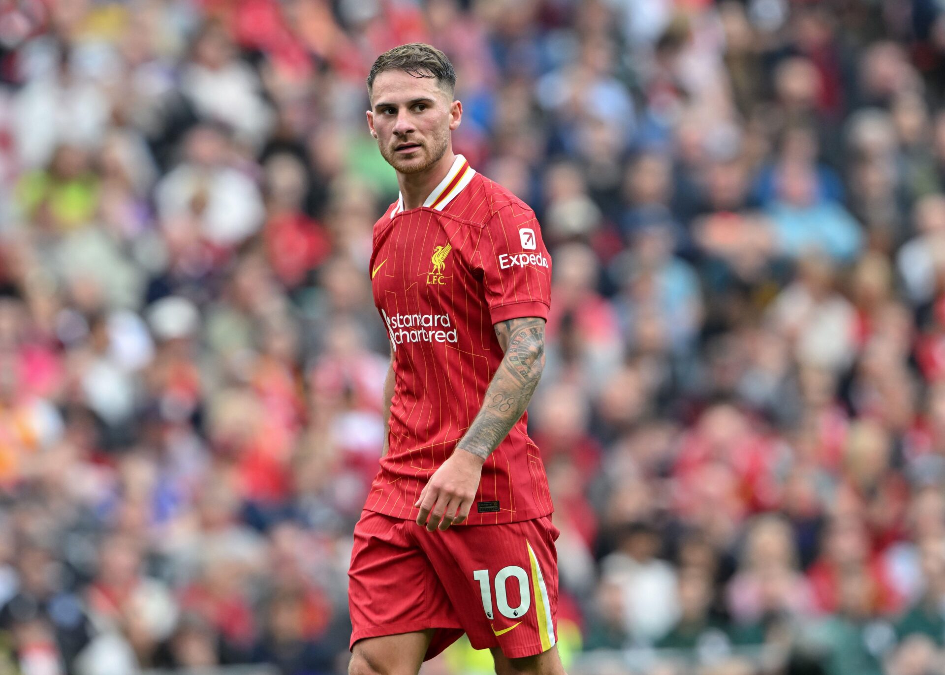 Alonson rất cần một tiền vệ sáng tạo như Mac Allister của Liverpool