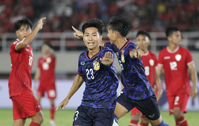 Peter Phanthavong là "cơn lốc đường biên" của U23 Lào 