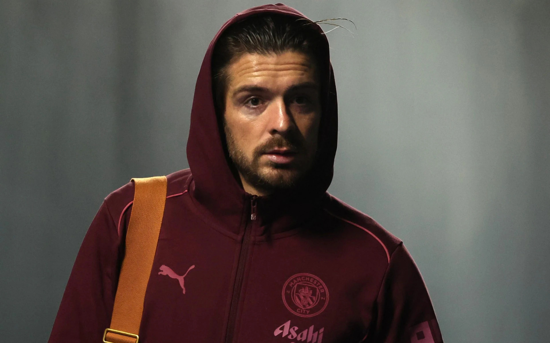 Grealish vẫn giữ im lặng về tương lai của mình