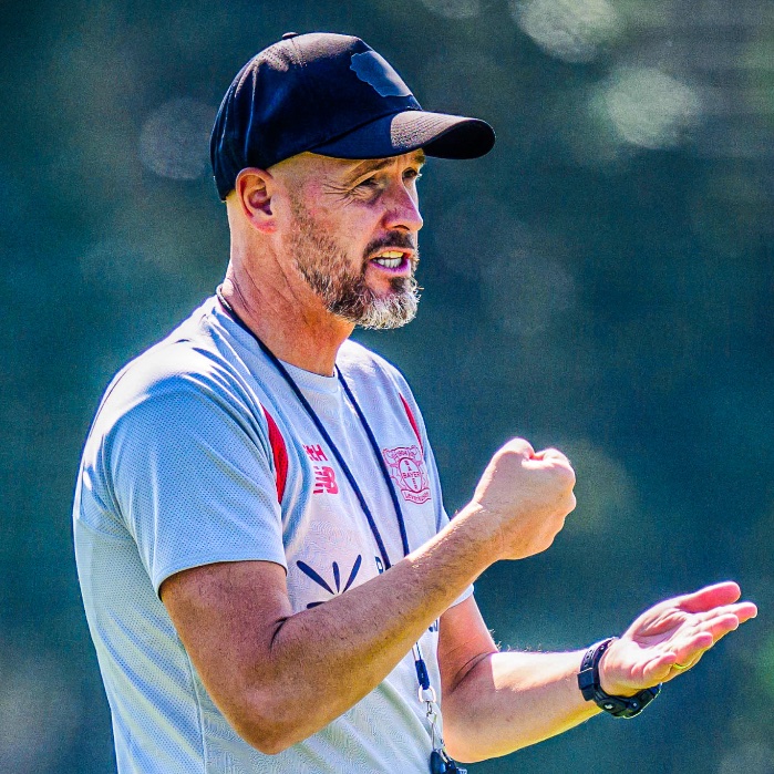 Ten Hag còn rất nhiều việc phải làm với Leverkusen