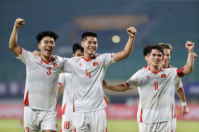 U23 Việt Nam có khởi đầu thuận lợi khi đánh bại U23 Lào với tỷ số 3-0. Ảnh: Anh Khoa 