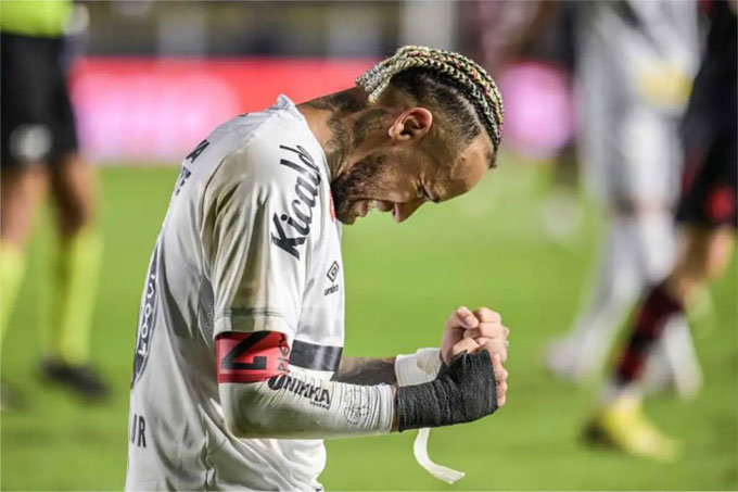 Neymar đang tái sinh tại Santos