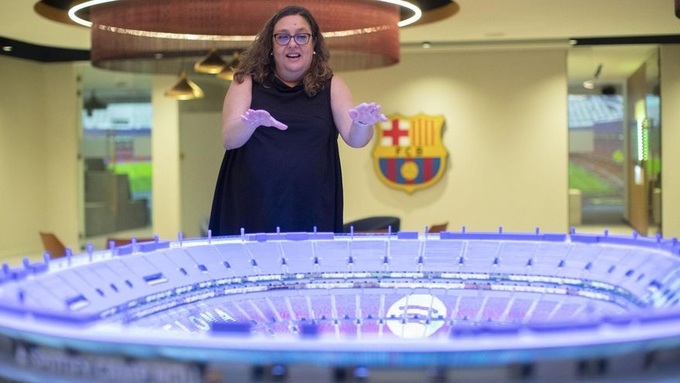Phó chủ tịch Elena Fort từng khẳng định Barca sẽ kịp đón sinh nhật thứ 125 ở Camp Nou.