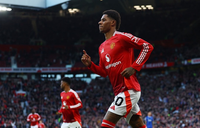 HLV Hansi Flick của Barca phải "đọc kỹ hướng dẫn sử dụng" Rashford