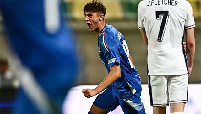 Liberali tỏa sáng trong màu áo U17 Italia