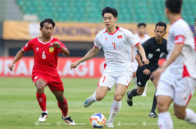 Đình Bắc có dấu hiệu quá tải sau trận mờ màn gặp U23 Lào - Ảnh: VFF 