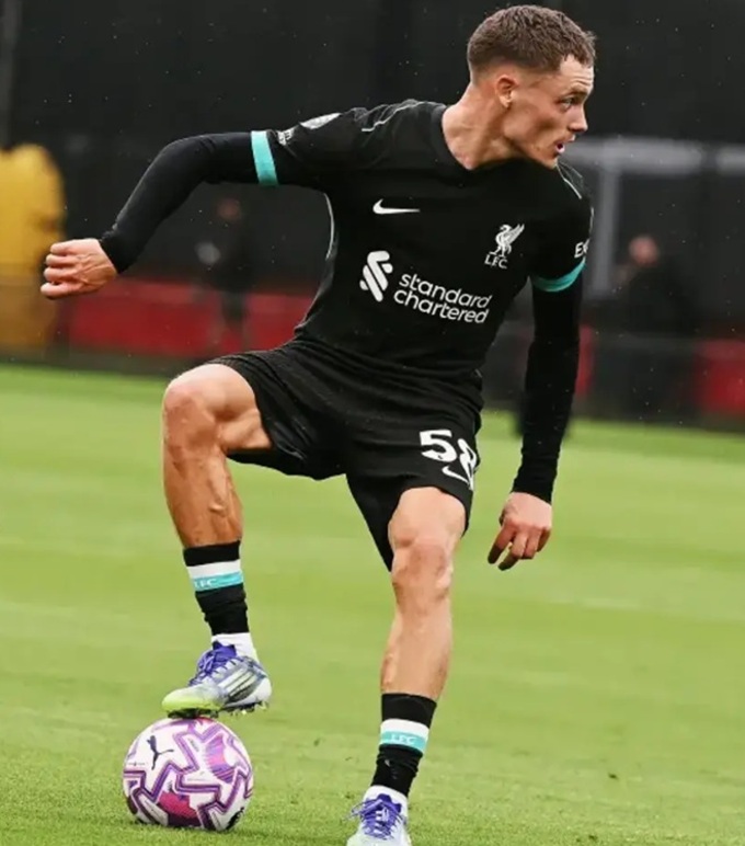 Wirtz nhận được "mưa lời khen" sau màn trình diễn trước Stoke City