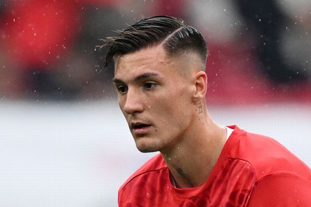 Sesko được MU theo sát