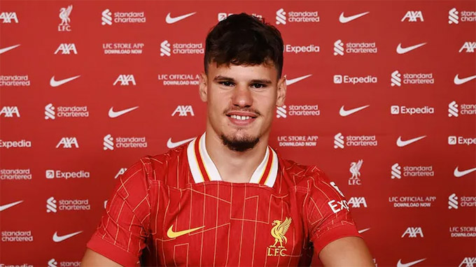 Kerkez cũng là một trong những tân binh ở hè này của The Kop