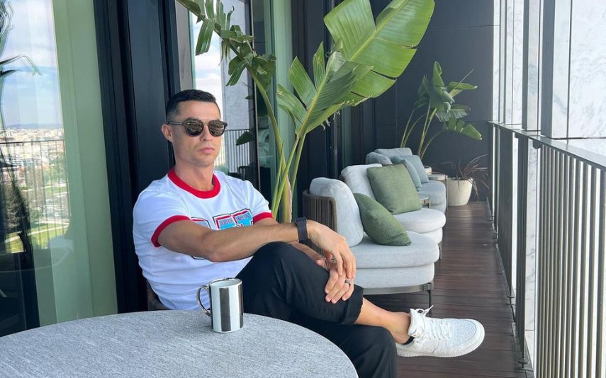   Cristiano Ronaldo đam mê siêu xe