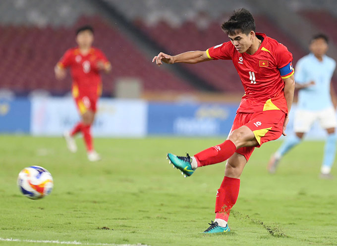 U23 Việt Nam chuyển hoá cơ hội kém hơn U23 Philippines - Ảnh: Đoàn Ca 