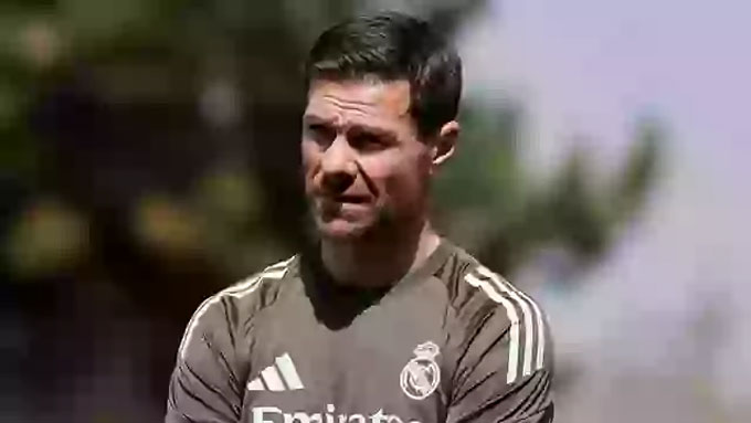  Huấn luyện viên Xabi Alonso đang tái thiết Real