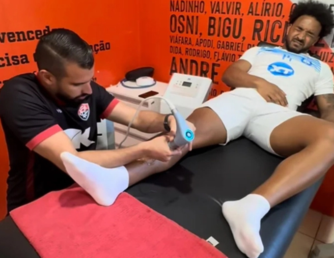 Xuân Son đang điều trị chấn thương ở Brazil 