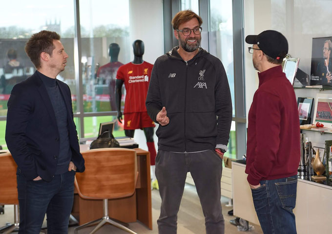 Michael Edwards (trái) cùng Jurgen Klopp tại Liverpool năm 2019