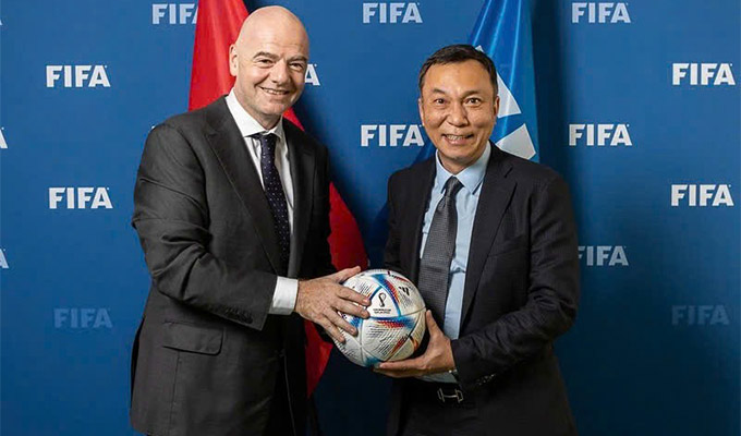 Chủ tịch LĐBĐ Thế giới (FIFA), ông Gianni Infantino mới đây đã gửi lời chúc mừng tới CLB Thép Xanh Nam Định với chức vô địch V.League 2024/25 