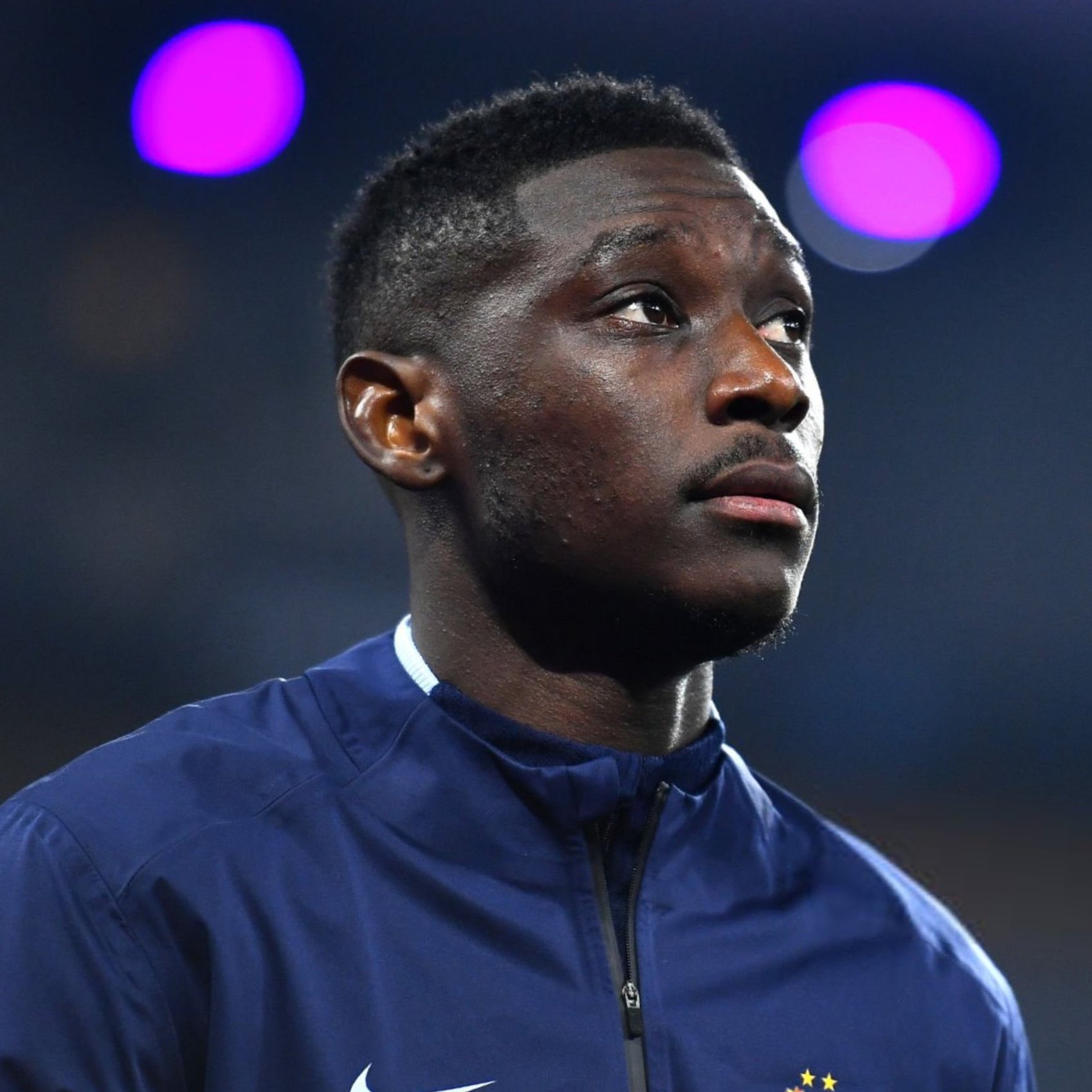 Muani đang không có tương lai ở PSG dù còn hợp đồng dài hạn