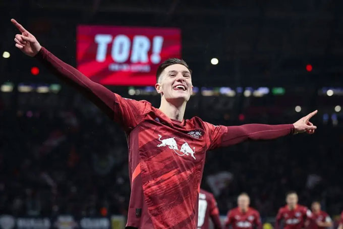 Newcastle và MU đang quan tâm đến Sesko