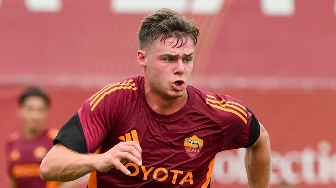 Evan Ferguson đã ghi 5 bàn trong 2 trận giao hữu của Roma