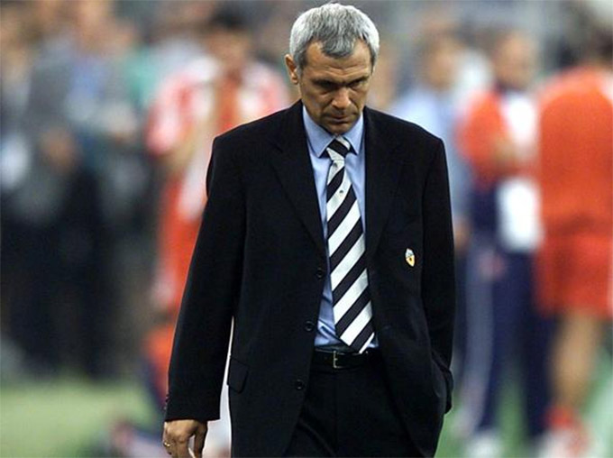 Vì 200.000 euro mà Cuper "bán mình cho ma quỷ"