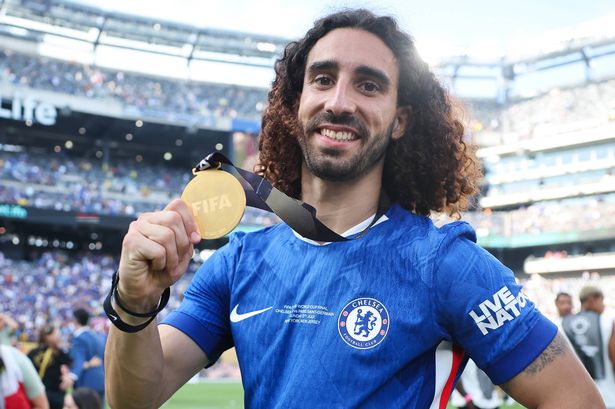 Ronaldo muốn Al Nassr chiêu mộ Cucurella