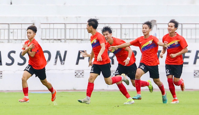 Niềm vui dẫn bàn của TP.HCM. Ảnh: Trung Đặng 