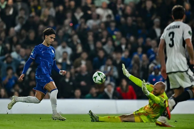 Felix có 2 giai đoạn thi đấu ở Chelsea