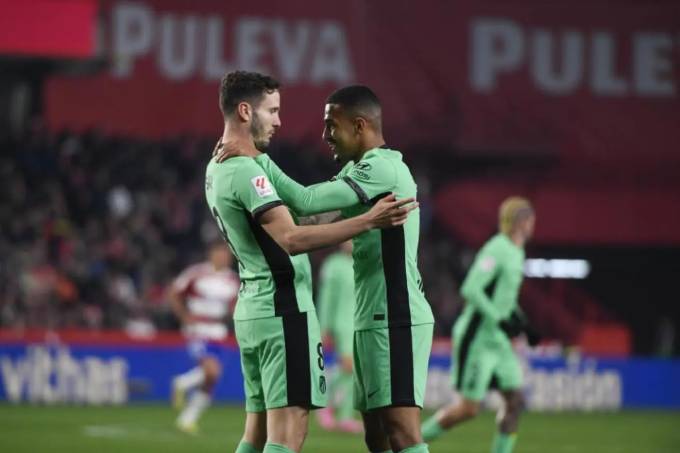 Saul và Lino trong màu áo Atletico