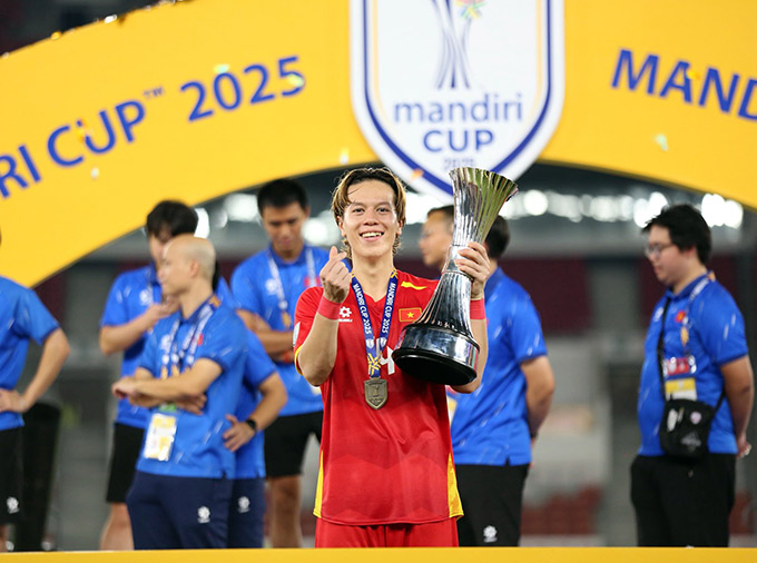 Viktor Lê trở thành Cầu thủ Việt kiều đầu tiên vô địch cùng U23 Việt Nam - Ảnh: FBNV