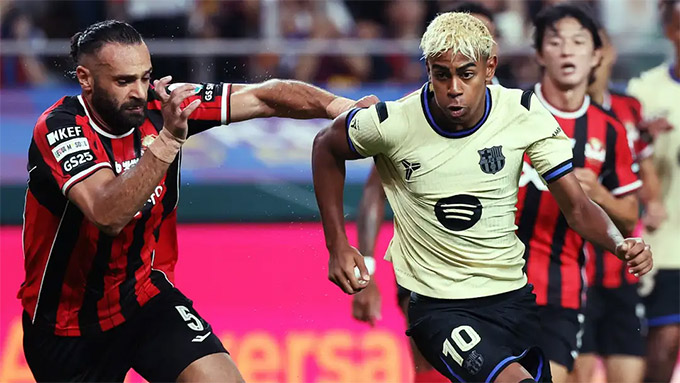 Yamal tỏa sáng khi in dấu giày lên cả 3 bàn thắng trong hiệp 1 của Barca trong chiến thắng 7-3 trước FC Seoul
