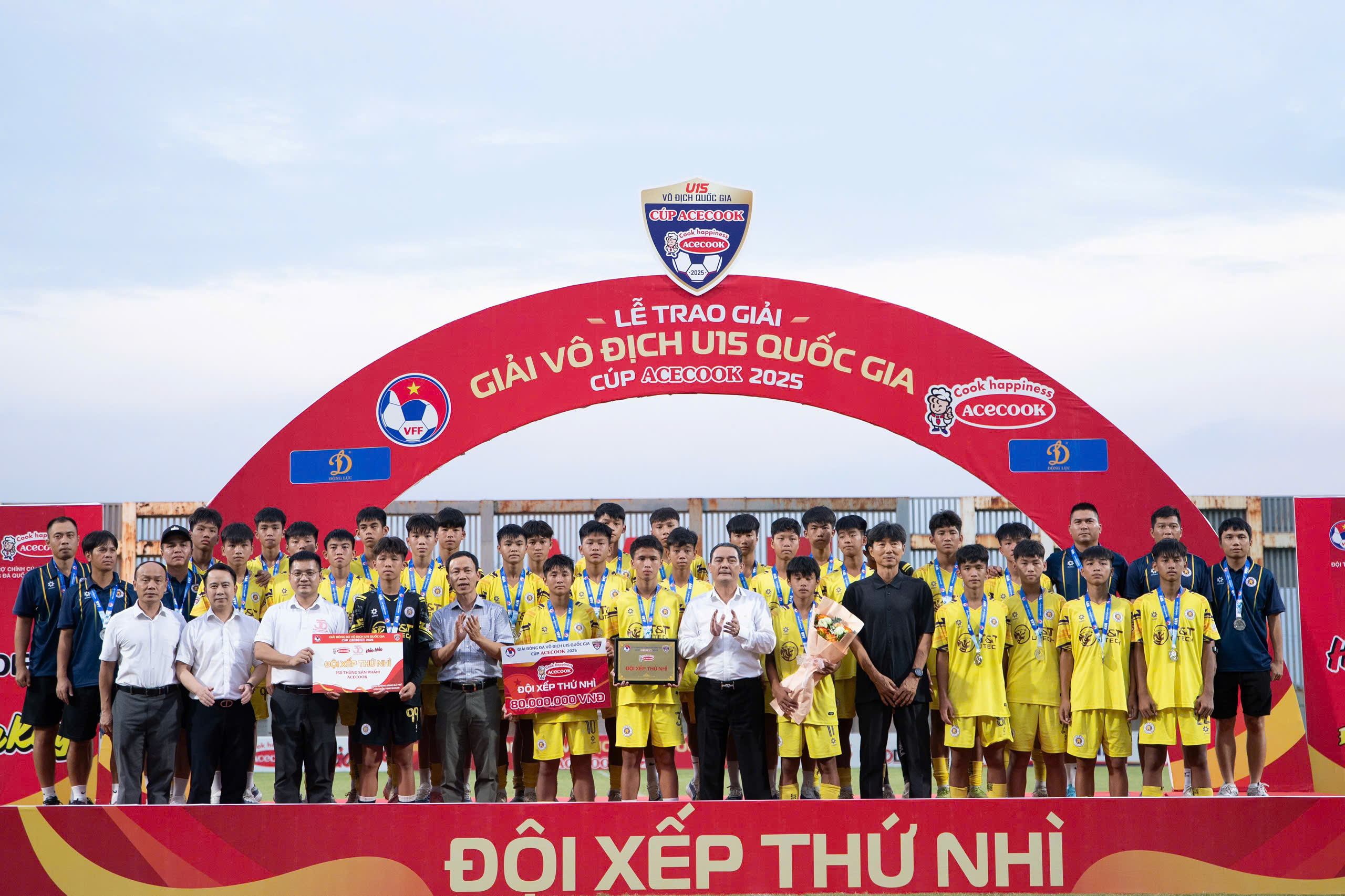 U15 Hà Nội đành hài lòng với ngôi á quân
