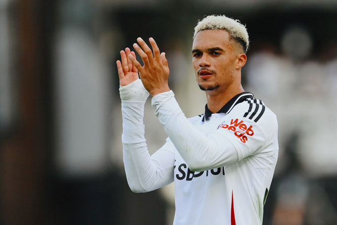 MU tăng tốc đưa về Antonee Robinson