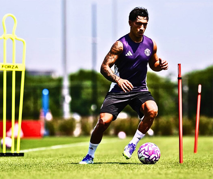 Lisandro đã trở lại tập luyện nhẹ