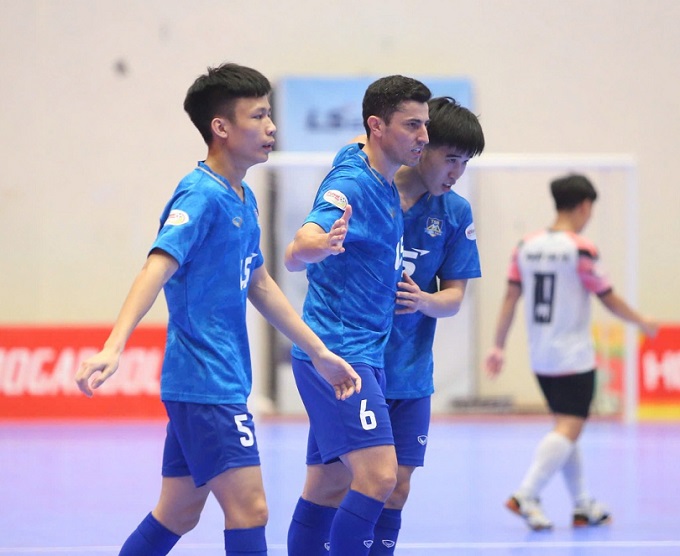 Jediael Mota (số 6) của Thái Sơn Bắc ăn mừng bàn thắng tại giải futsal VĐQG 2025. Ảnh: Thái Sơn Bắc