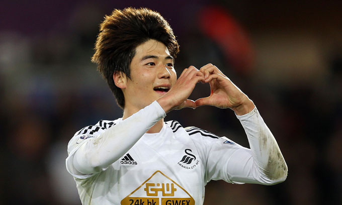 Ki Sung-yueng thi đấu khá nổi bật tại Swansea