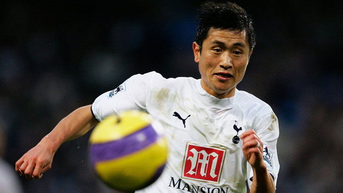 Lee Young-pyo cũng gây ấn tượng tại Tottenham