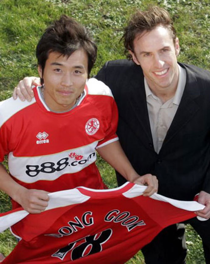 Lee Dong-gook chuyển từ Pohang Steelers đến Middlesbrough vào tháng 1/2007