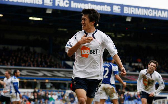 Lee Chung-yong gia nhập Bolton từ FC Seoul năm 2009