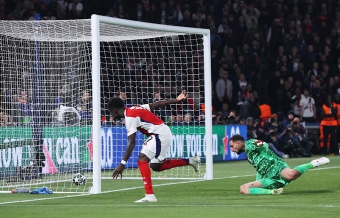 Gianluigi Donnarumma đang bị PSG rao bán