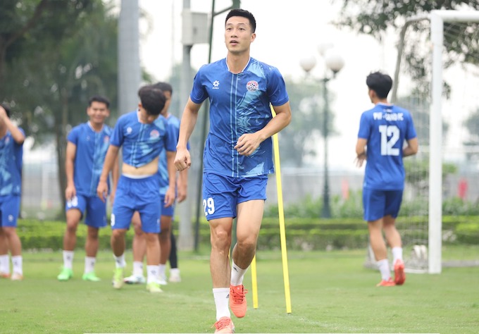 Huy Hùng - một cái tên quen thuộc ở V.League sẽ là trụ cột của đội? Ảnh: PVF